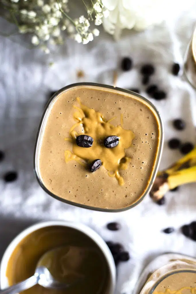 Peanut Butter Espresso Smoothie | A creamy peanut butter smoothie with a hint of espresso--so good and a tasty breakfast smoothie!