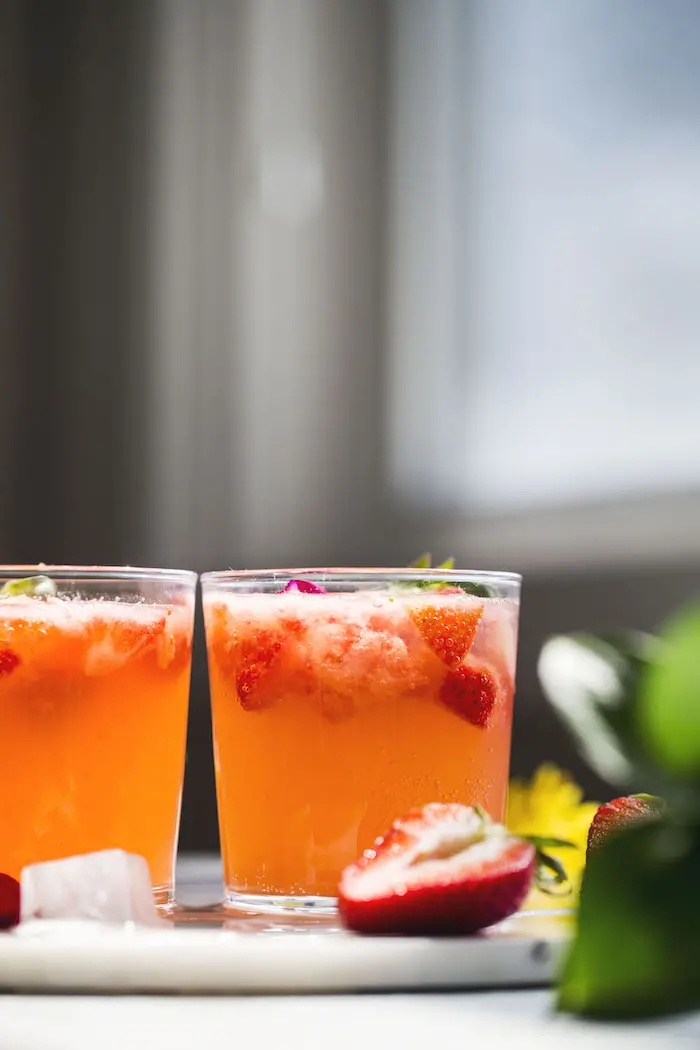 Strawberry Ginger Paloma | thealmondeater.com