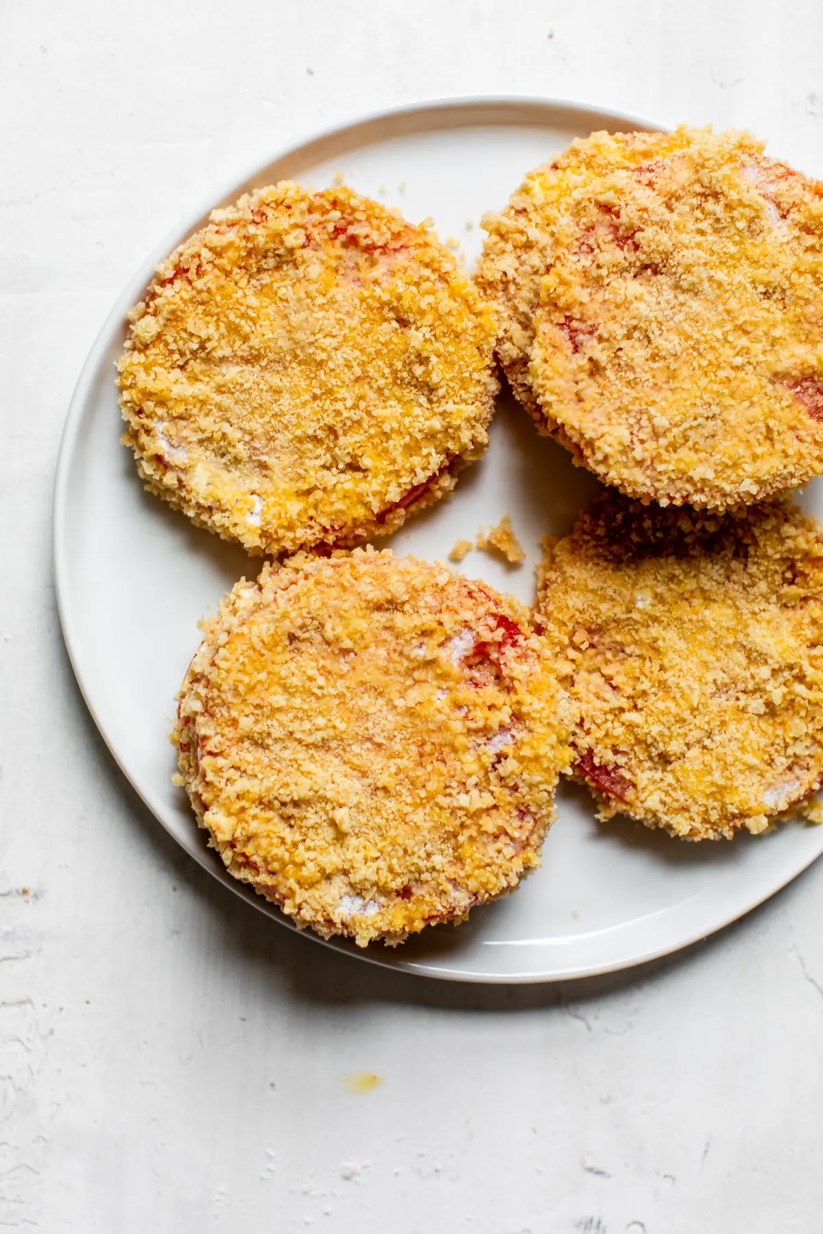 tomato slices dipped in breadcrumbs