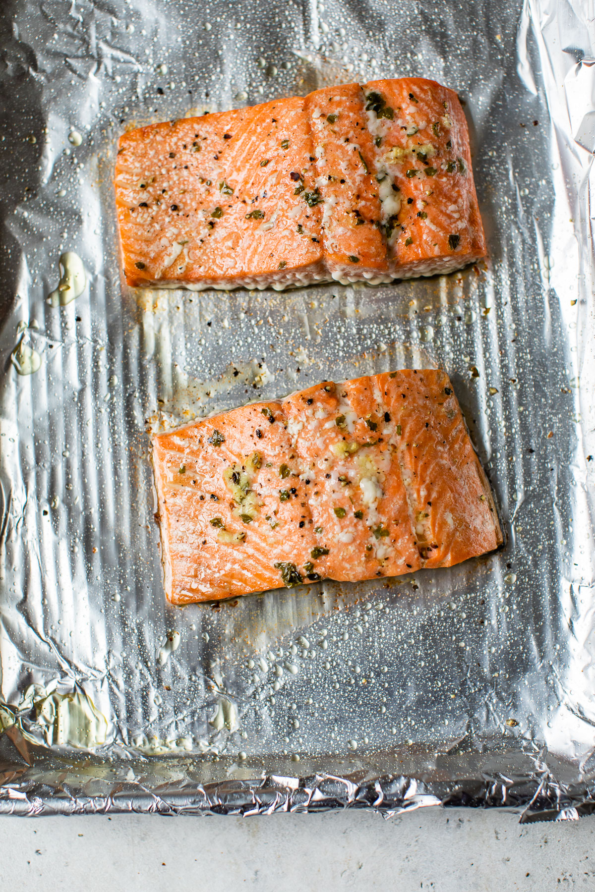 baked salmon on foil