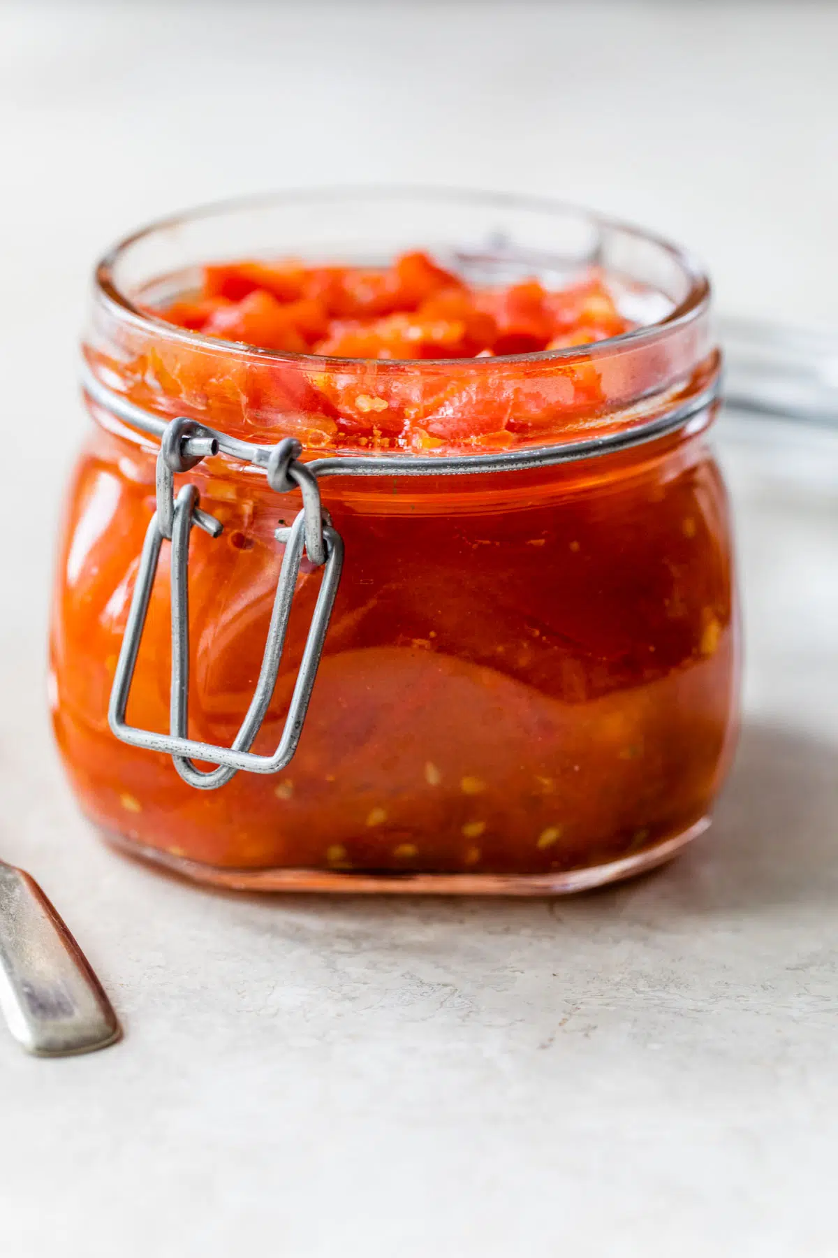 a short jar of tomato relish
